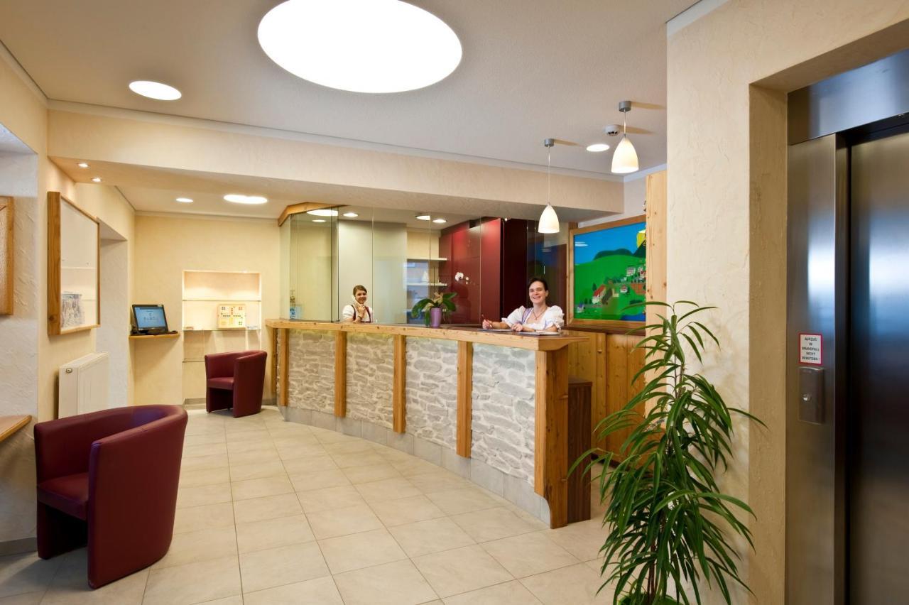 Hotel Alte Post Feld am See Exterior foto