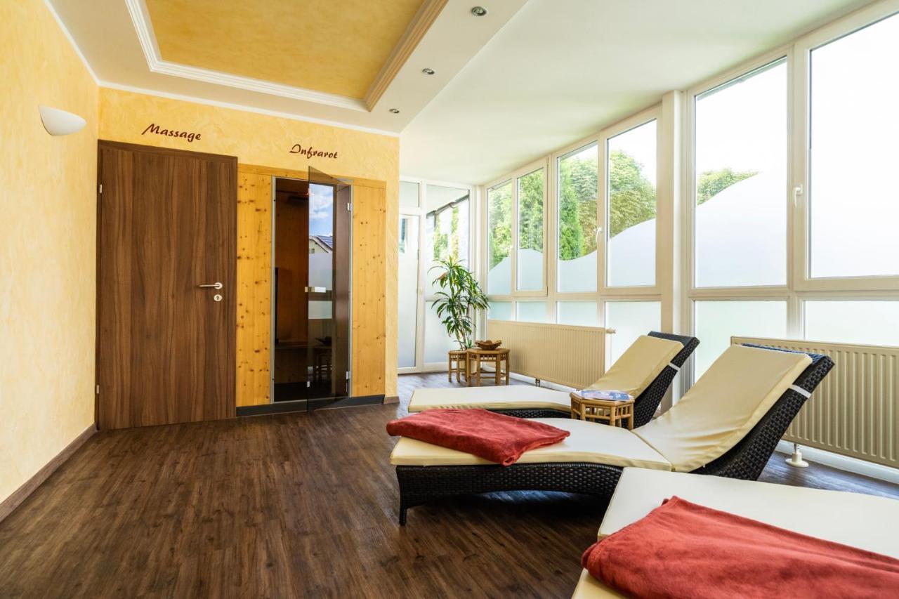 Hotel Alte Post Feld am See Exterior foto